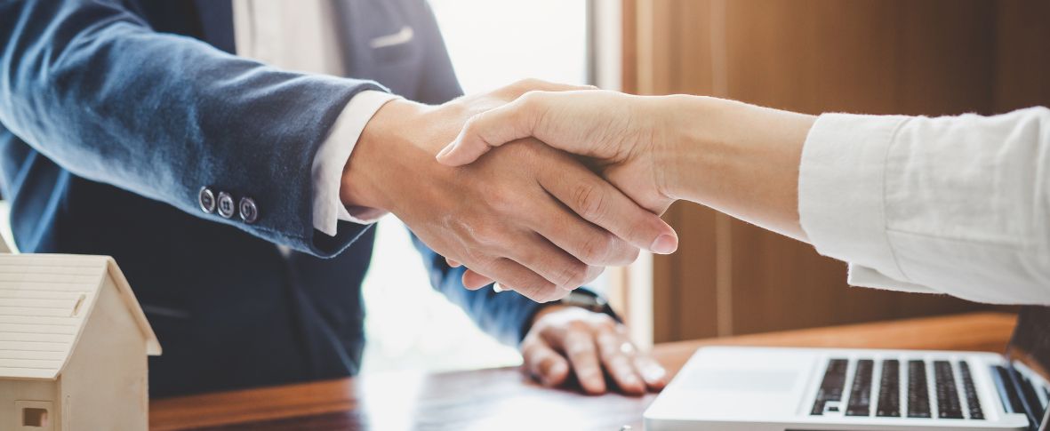 Réassurance et dynamiques financières